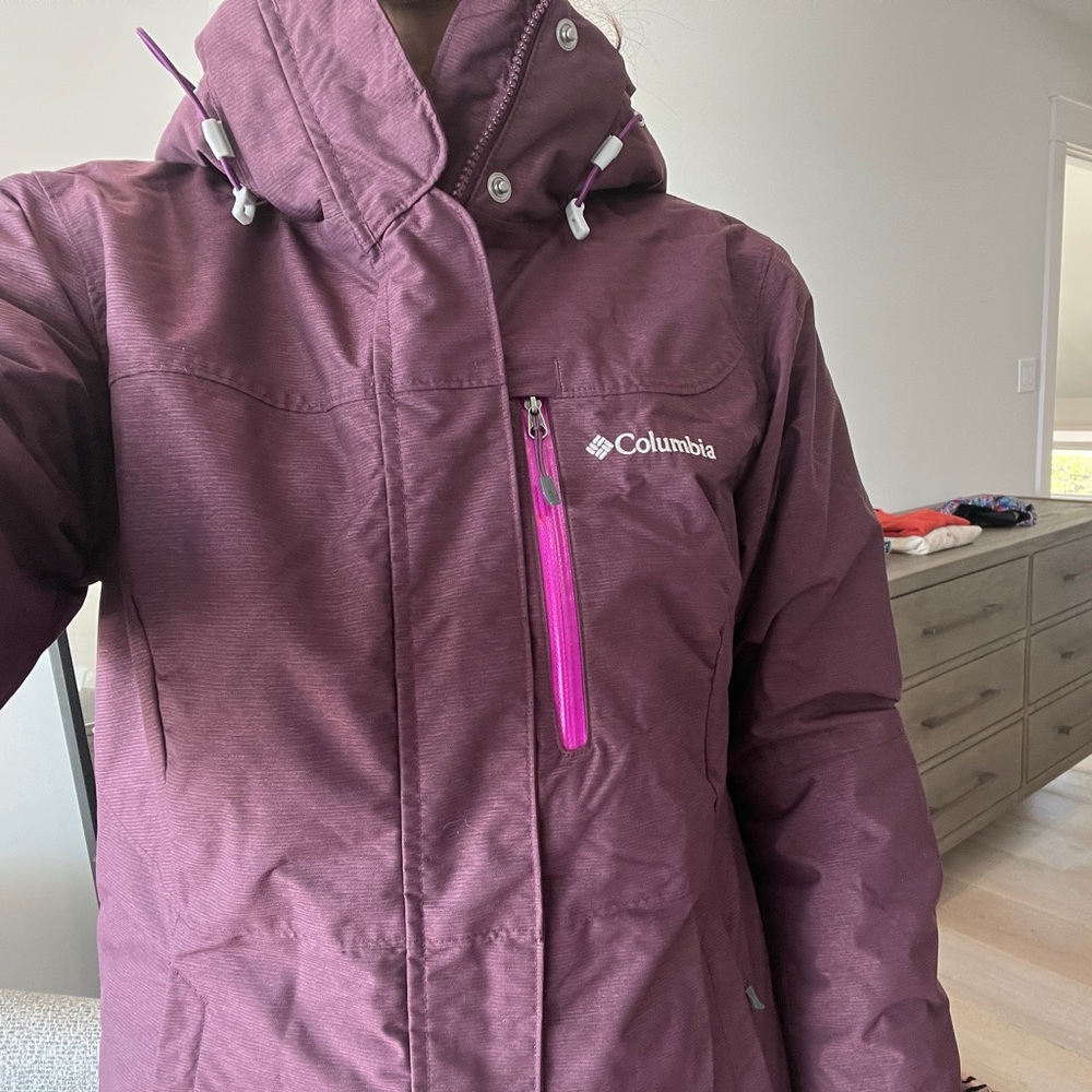 Columbia Snow Jacket - Size Small